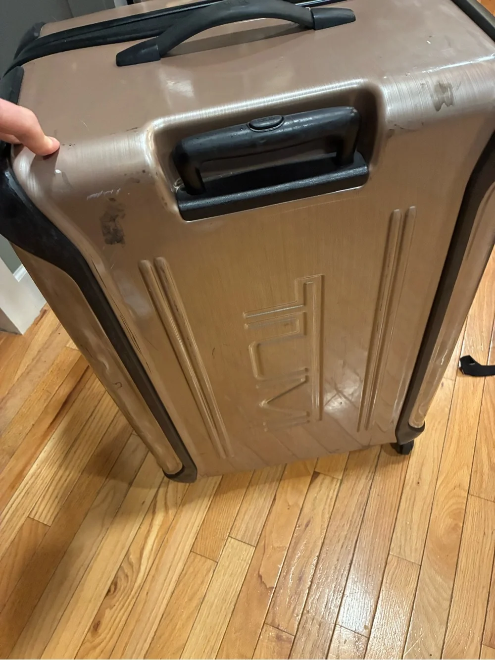 Tumi good used